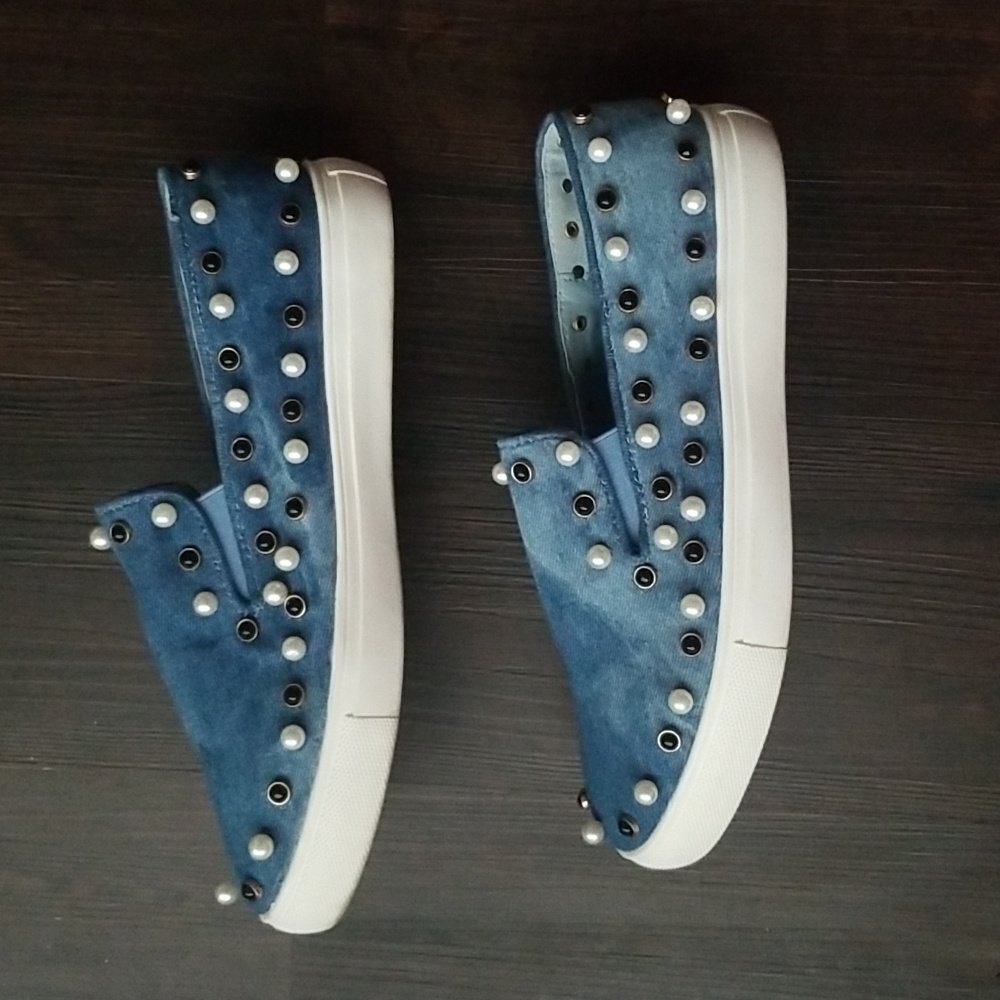 Denim loafer style slip on shoes - Picture 2 of 5
